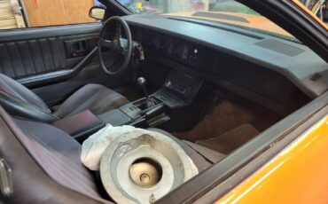 Pontiac-Firebird-1983-Coupe-5