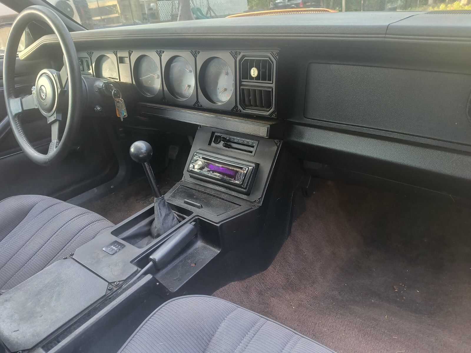 Pontiac-Firebird-1983-Coupe-8