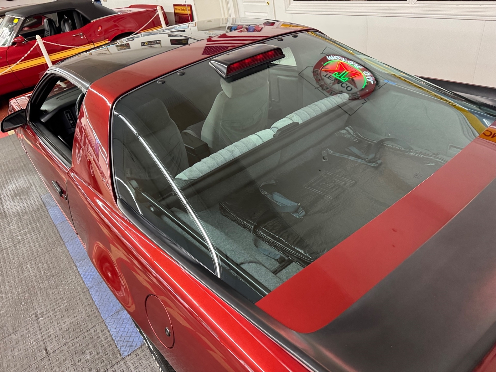 Pontiac-Firebird-1986-Hatchback-16