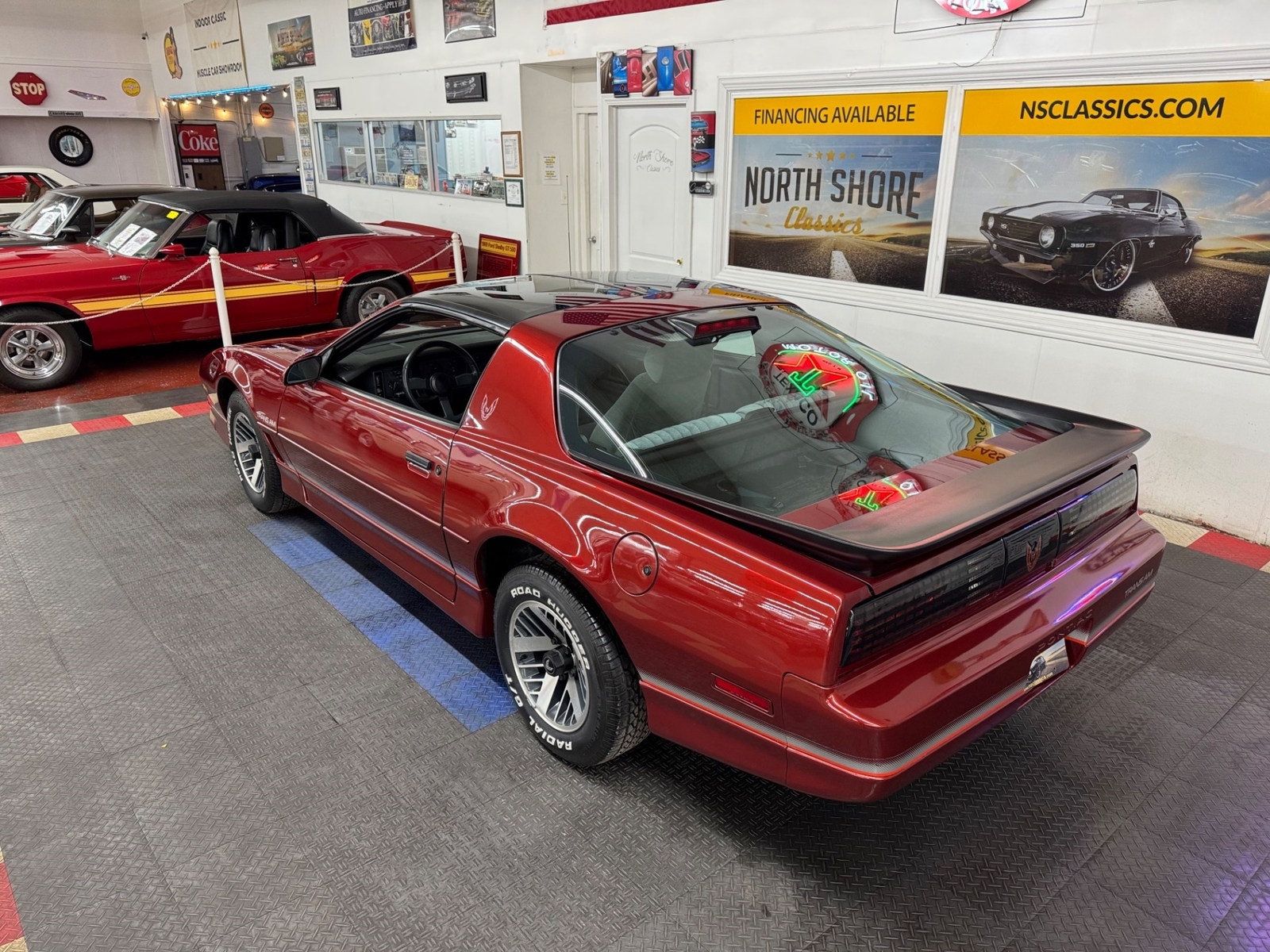 Pontiac-Firebird-1986-Hatchback-2