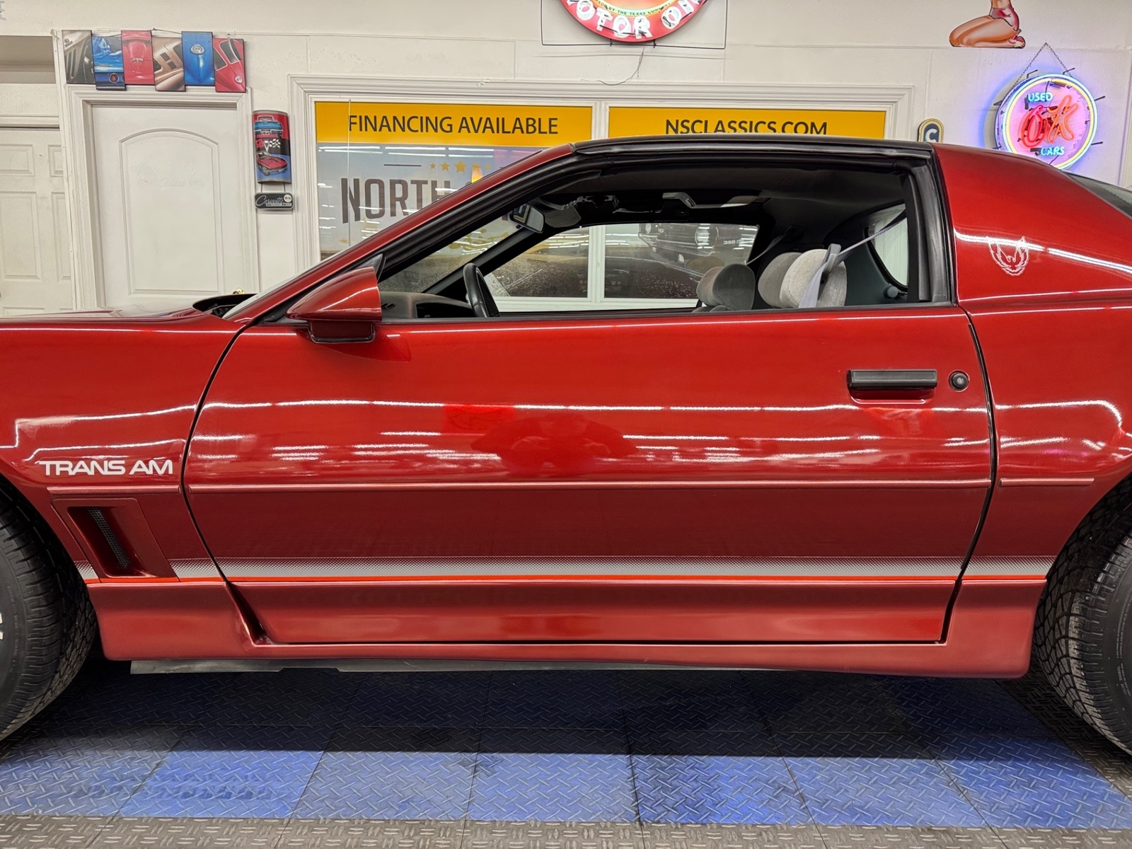 Pontiac-Firebird-1986-Hatchback-20