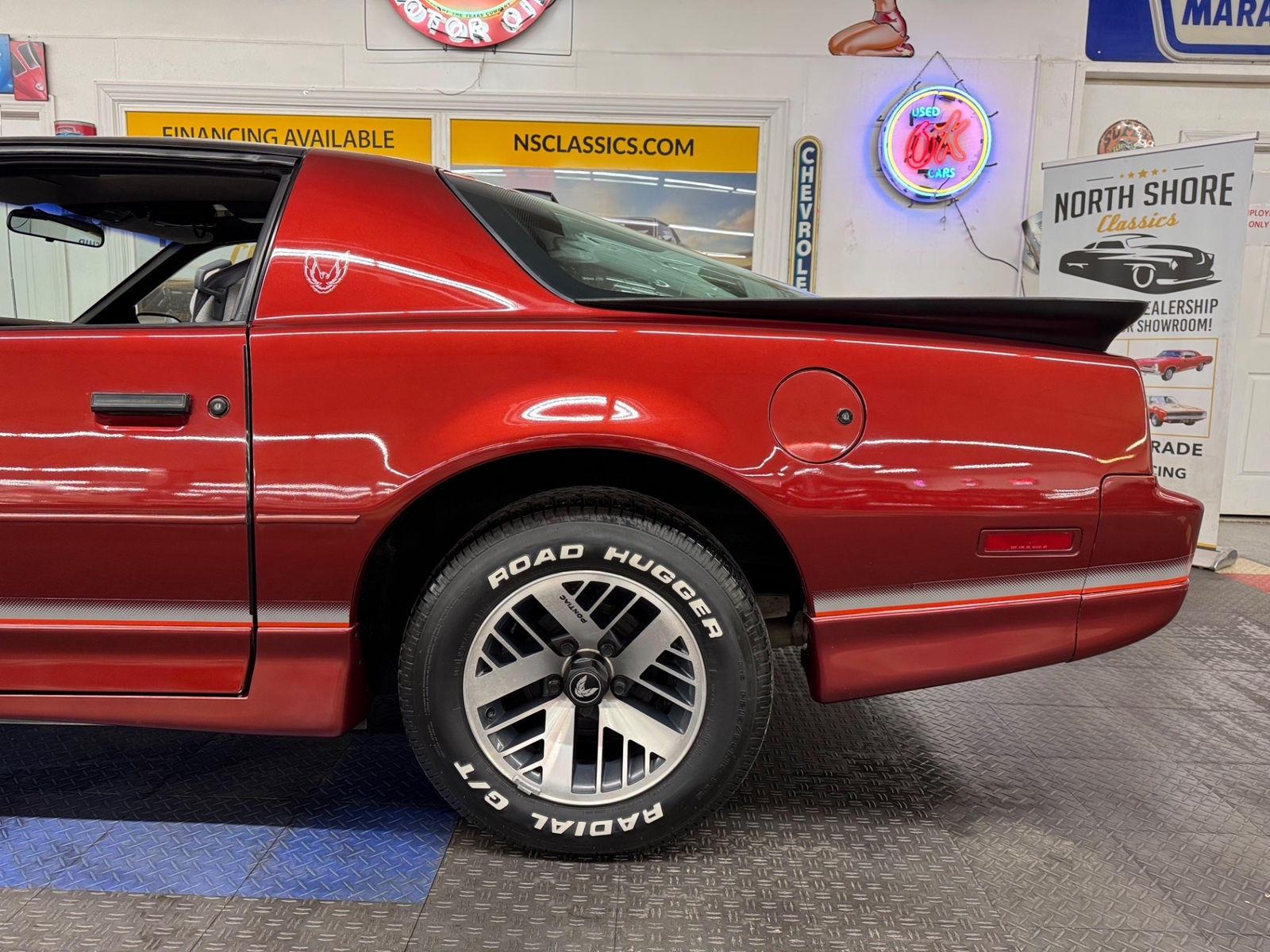 Pontiac-Firebird-1986-Hatchback-21