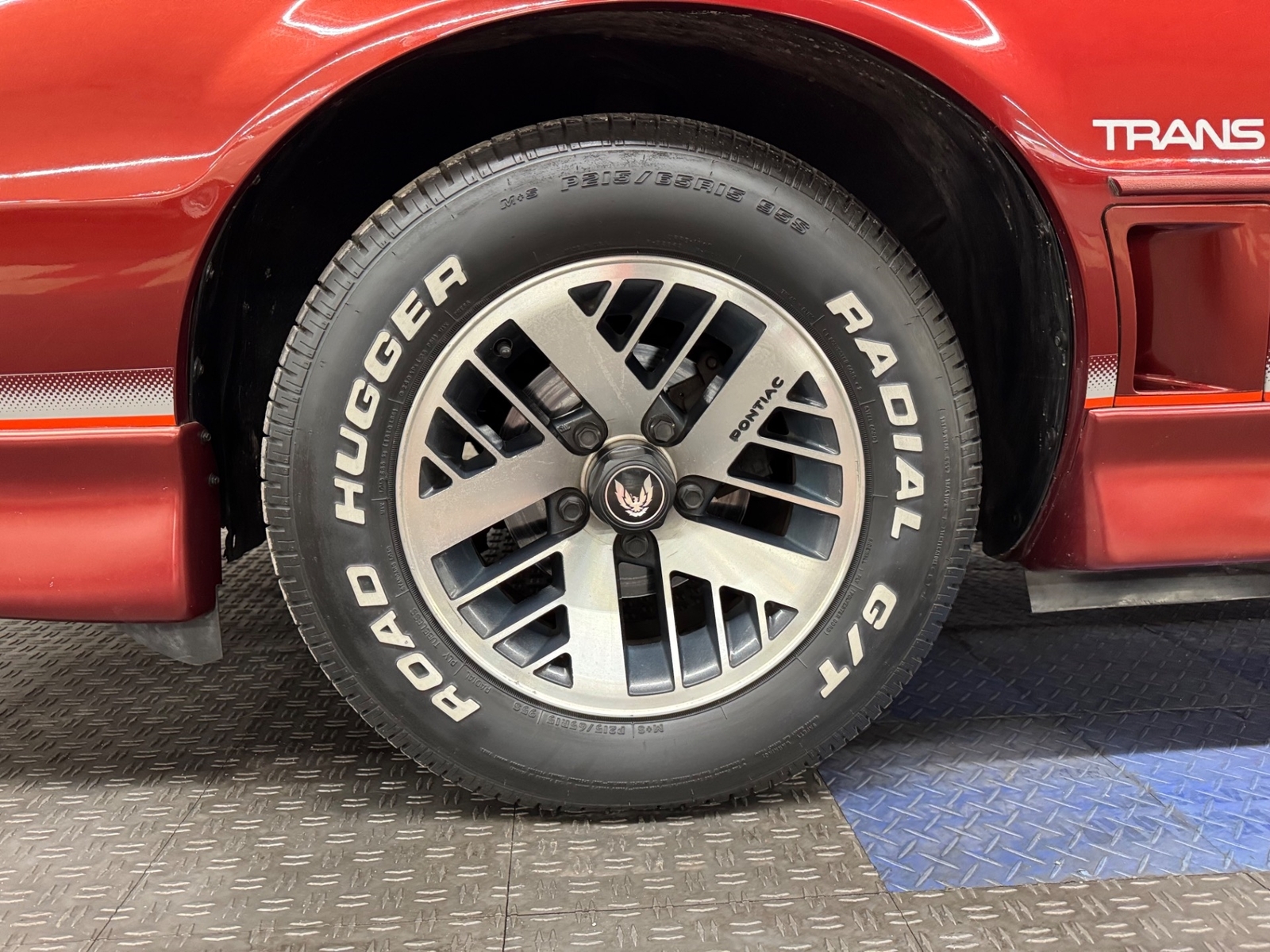 Pontiac-Firebird-1986-Hatchback-23