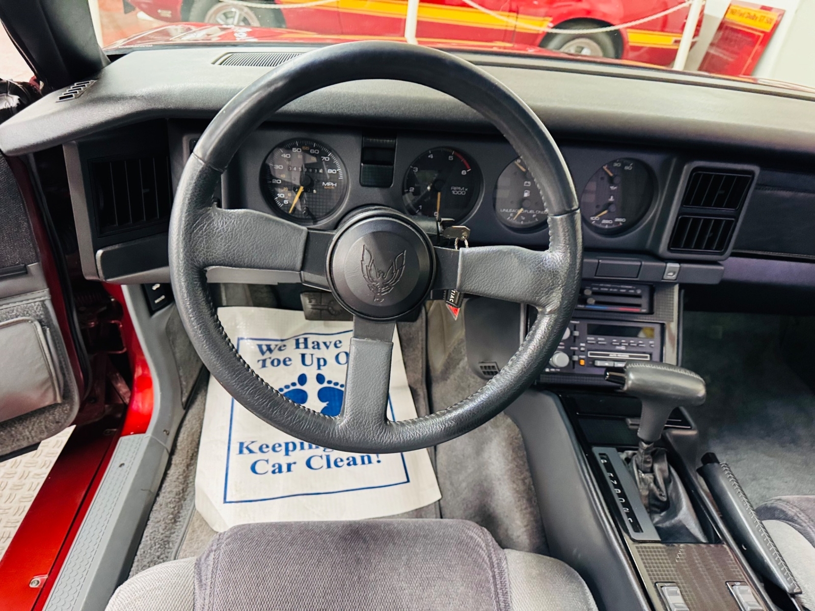 Pontiac-Firebird-1986-Hatchback-30
