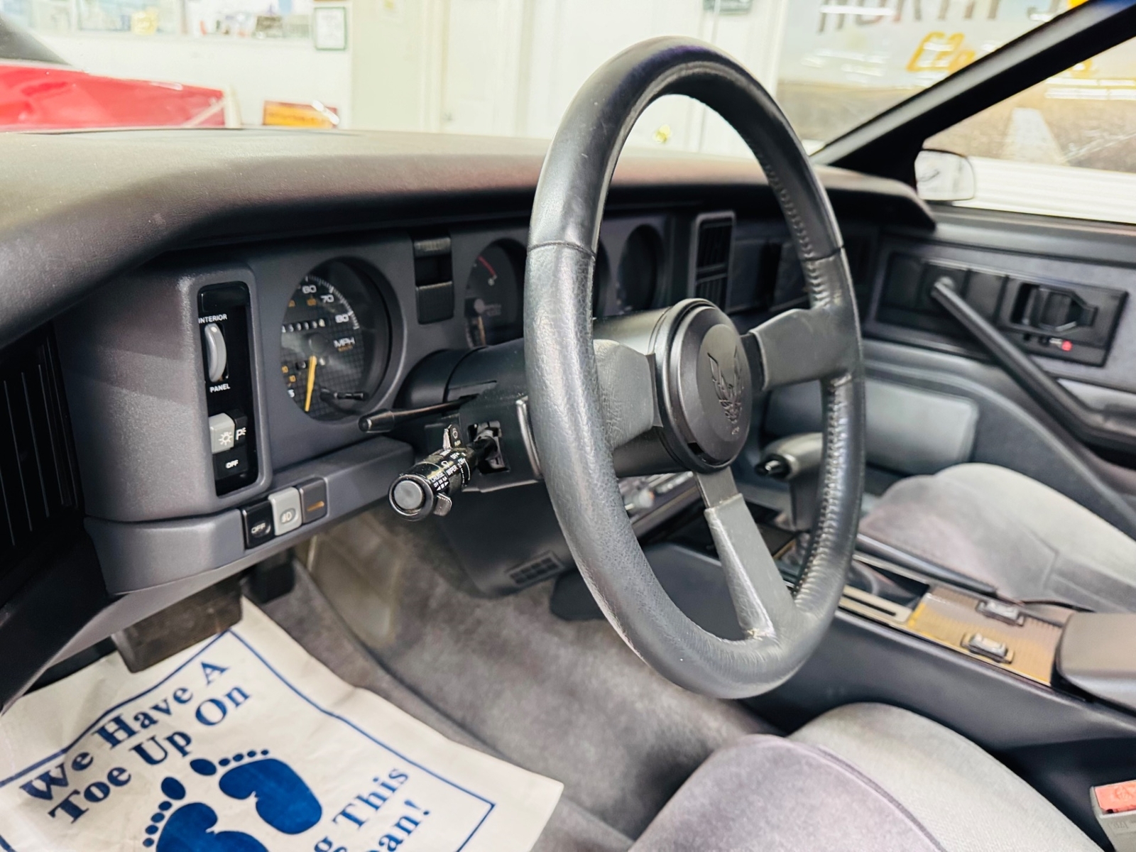 Pontiac-Firebird-1986-Hatchback-31