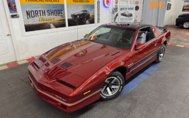Pontiac-Firebird-1986-Hatchback