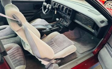 Pontiac-Firebird-1986-Hatchback-39