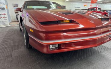 Pontiac-Firebird-1986-Hatchback-8