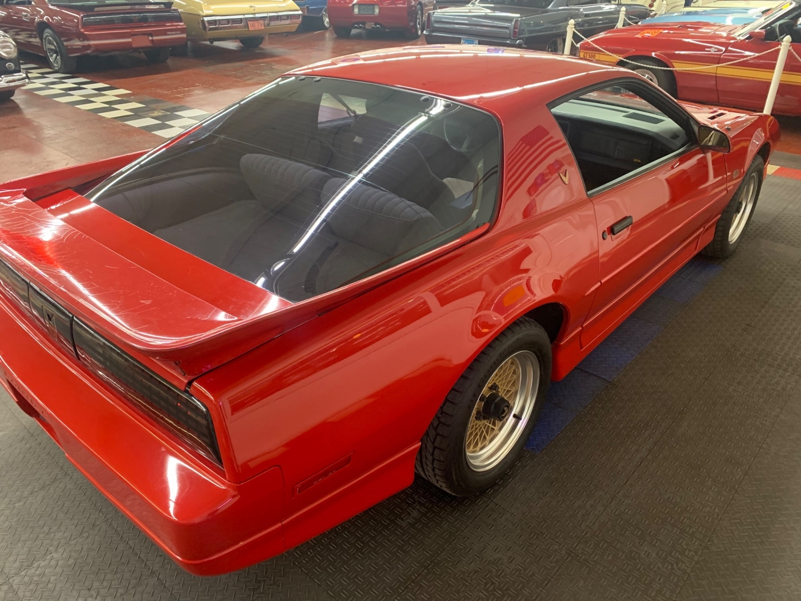 Pontiac-Firebird-1987-2-door-12