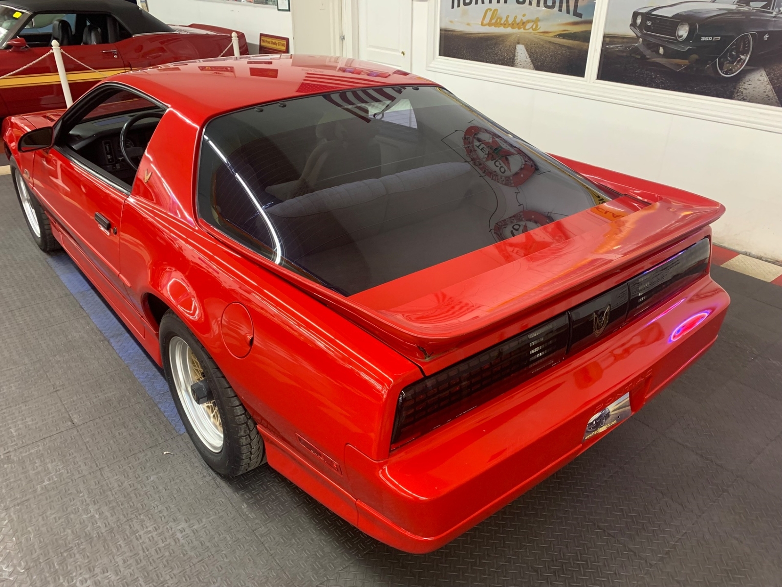 Pontiac-Firebird-1987-2-door-16