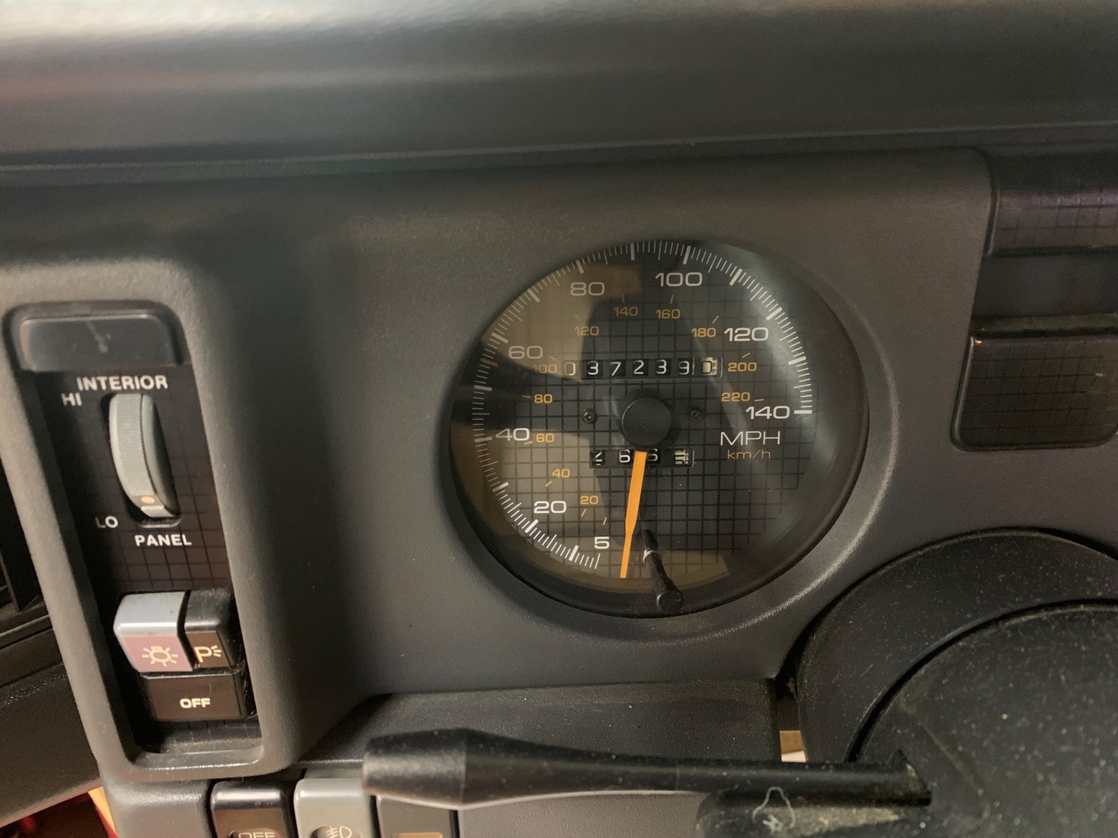 Pontiac-Firebird-1987-2-door-34