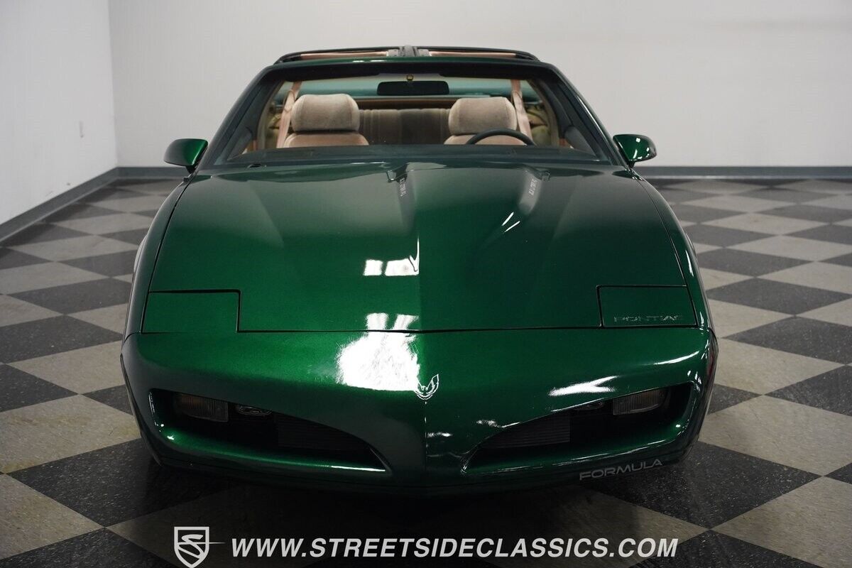 Pontiac-Firebird-1991-Hatchback-21