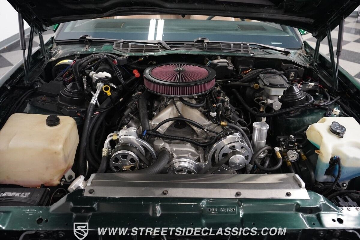 Pontiac-Firebird-1991-Hatchback-37