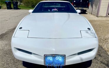 Pontiac-Firebird-1991-white-7