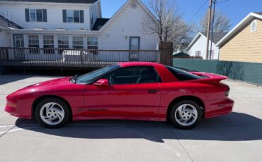 Pontiac-Firebird-1994-Coupe-4
