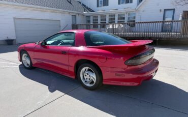 Pontiac-Firebird-1994-Coupe-5