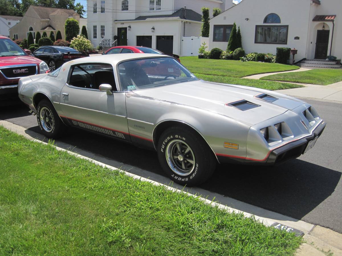 Pontiac-Firebird-formula-1979-18