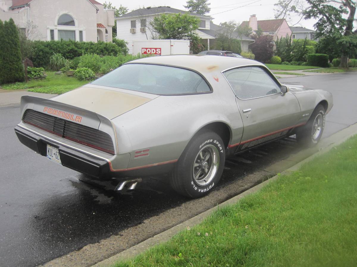 Pontiac-Firebird-formula-1979-3