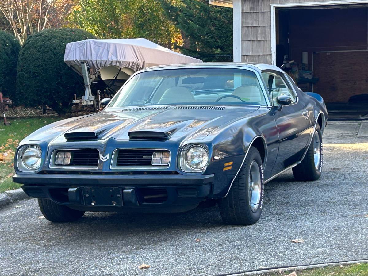 Pontiac Firebird formula 350  1975