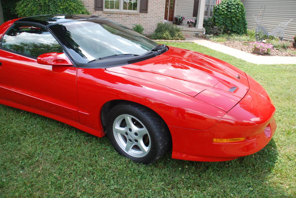 Pontiac-Firebird-trans-am-1995-red-3