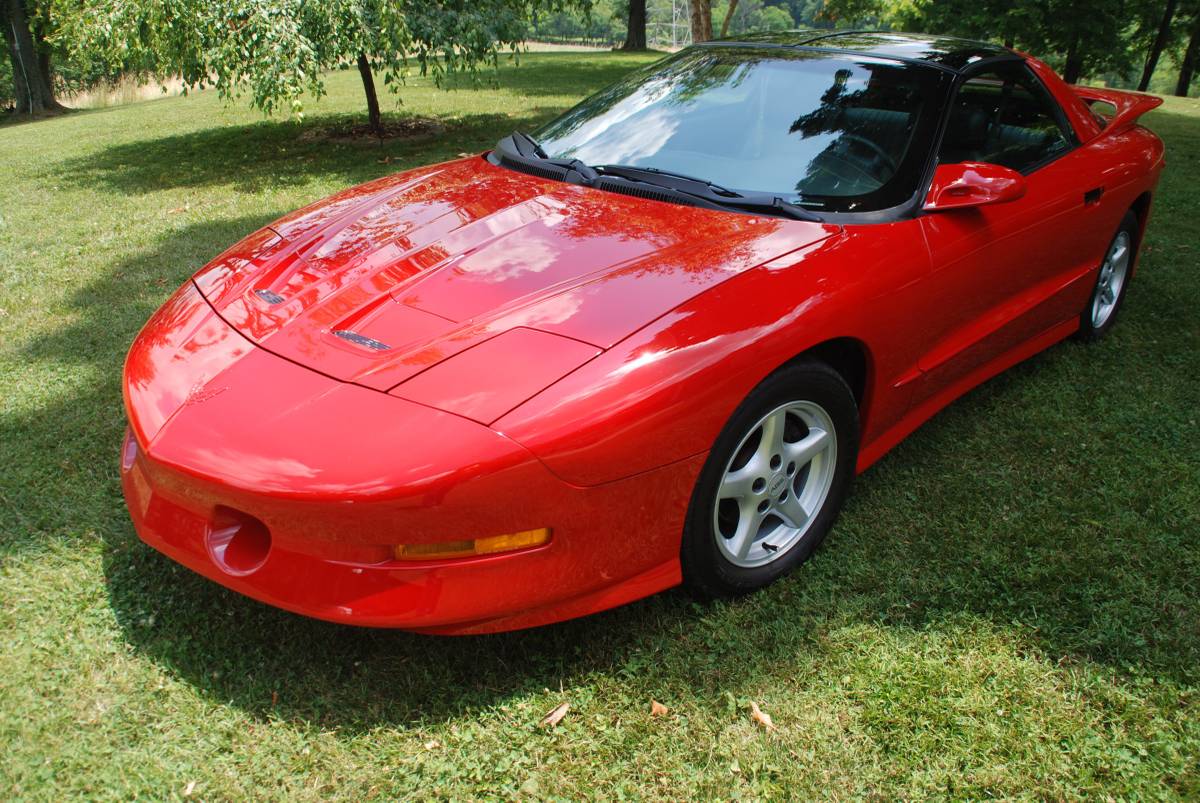 Pontiac-Firebird-trans-am-1995-red-4