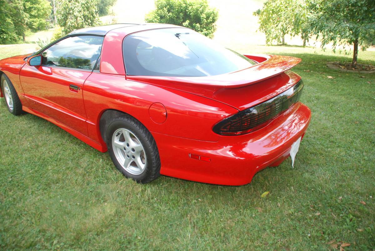 Pontiac-Firebird-trans-am-1995-red-5