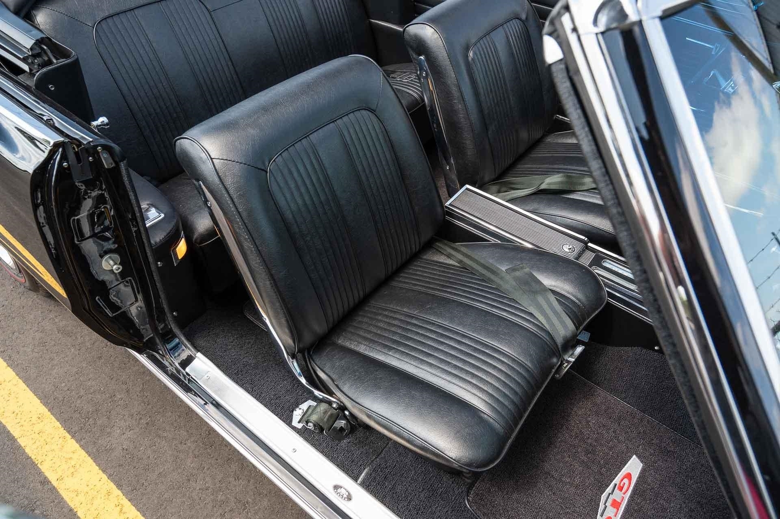 Pontiac-GTO-1964-2-Door-12