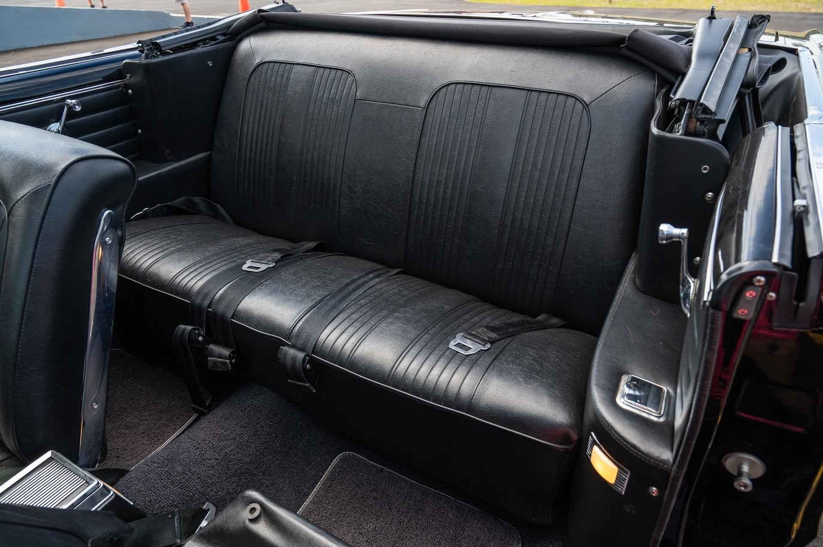 Pontiac-GTO-1964-2-Door-25