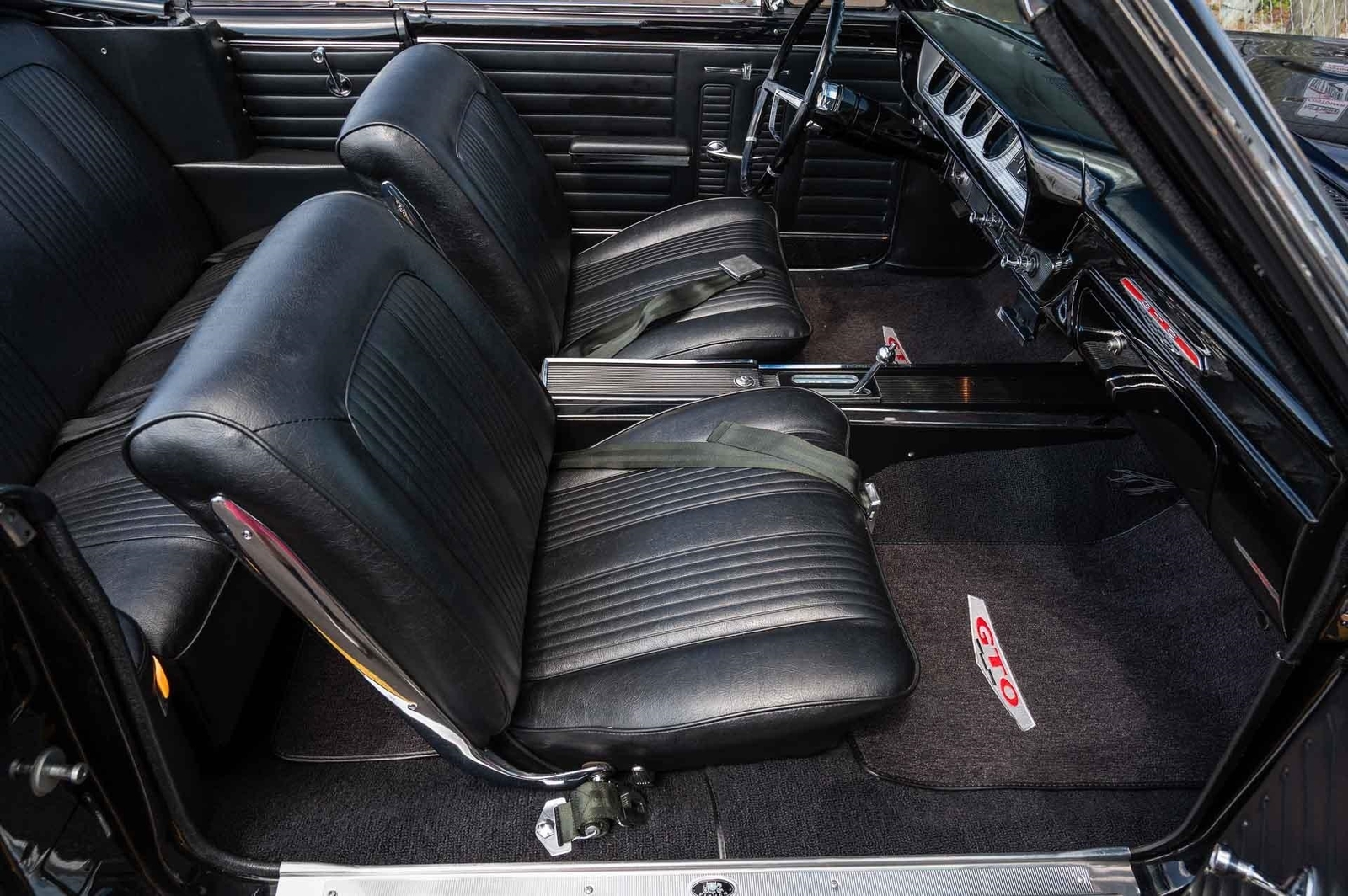 Pontiac-GTO-1964-2-Door-29