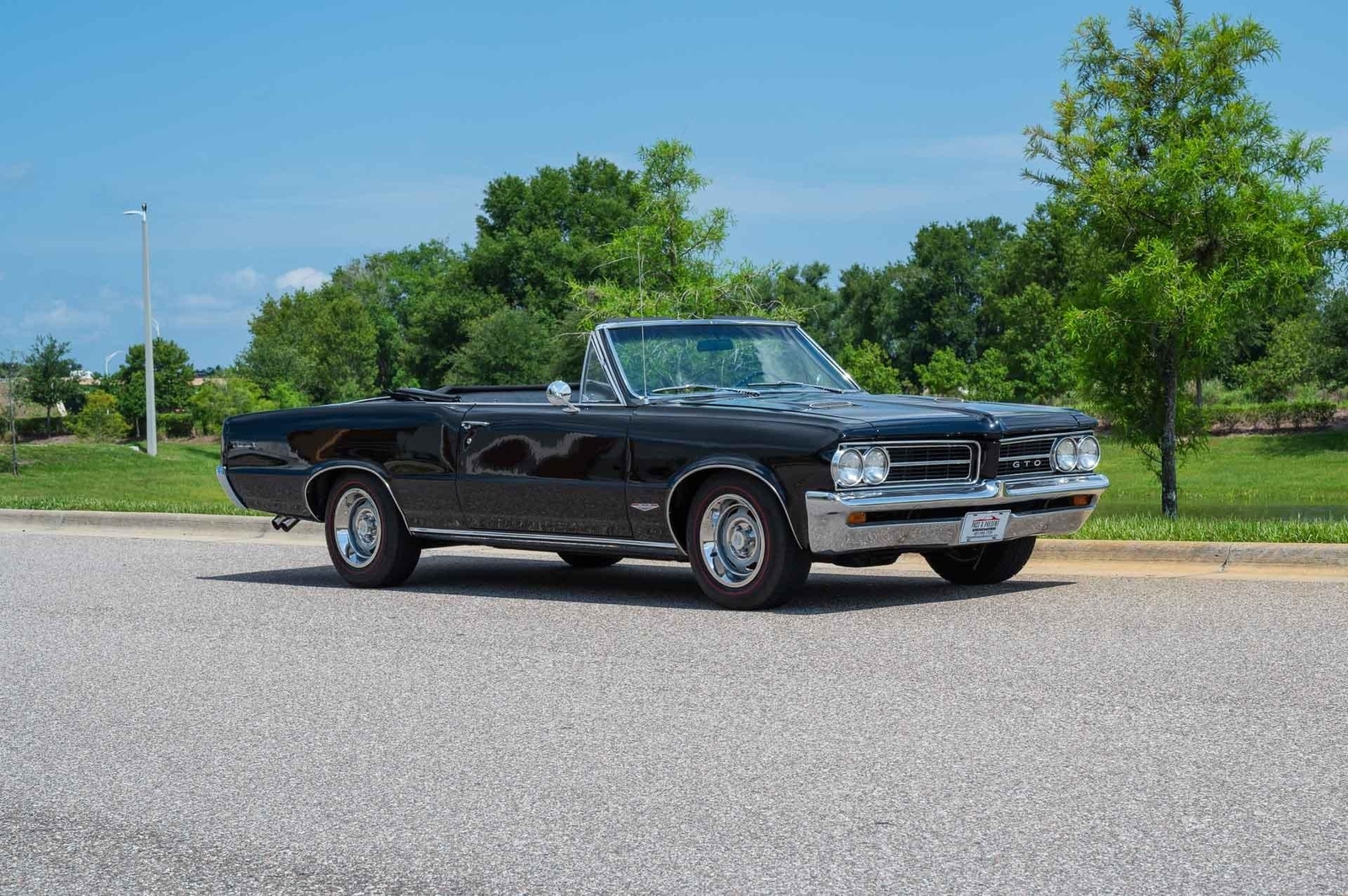 Pontiac-GTO-1964-2-Door-8