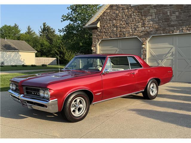 Pontiac-GTO-1964-2-Door-Coupe-12
