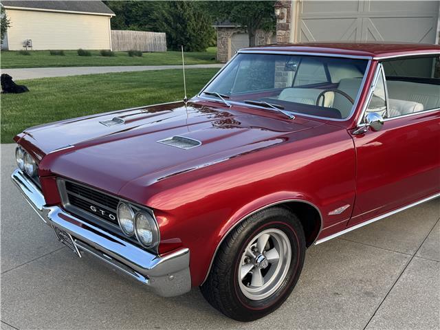 Pontiac-GTO-1964-2-Door-Coupe-19