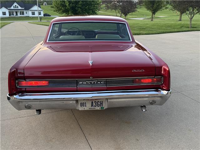 Pontiac-GTO-1964-2-Door-Coupe-2