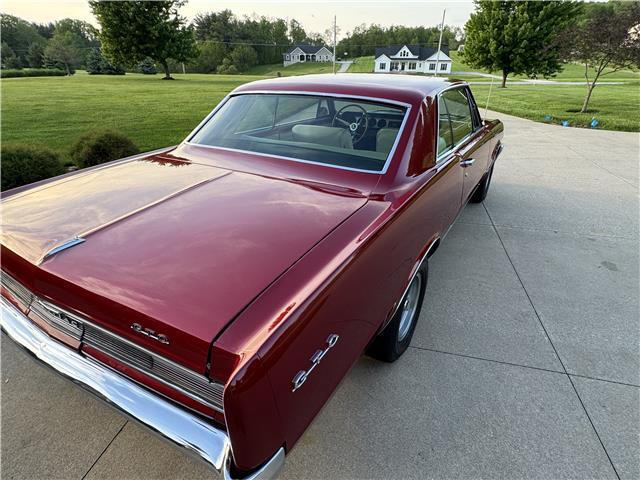 Pontiac-GTO-1964-2-Door-Coupe-32