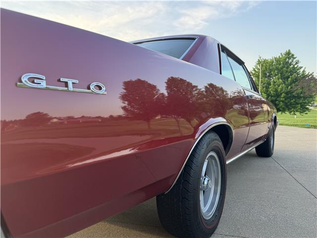 Pontiac-GTO-1964-2-Door-Coupe-4