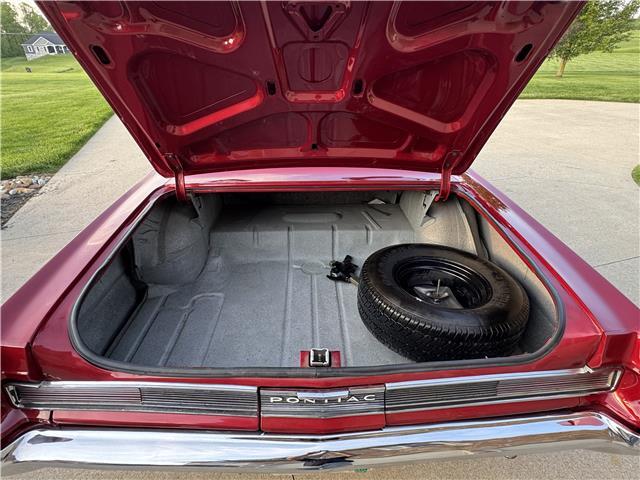 Pontiac-GTO-1964-2-Door-Coupe-9