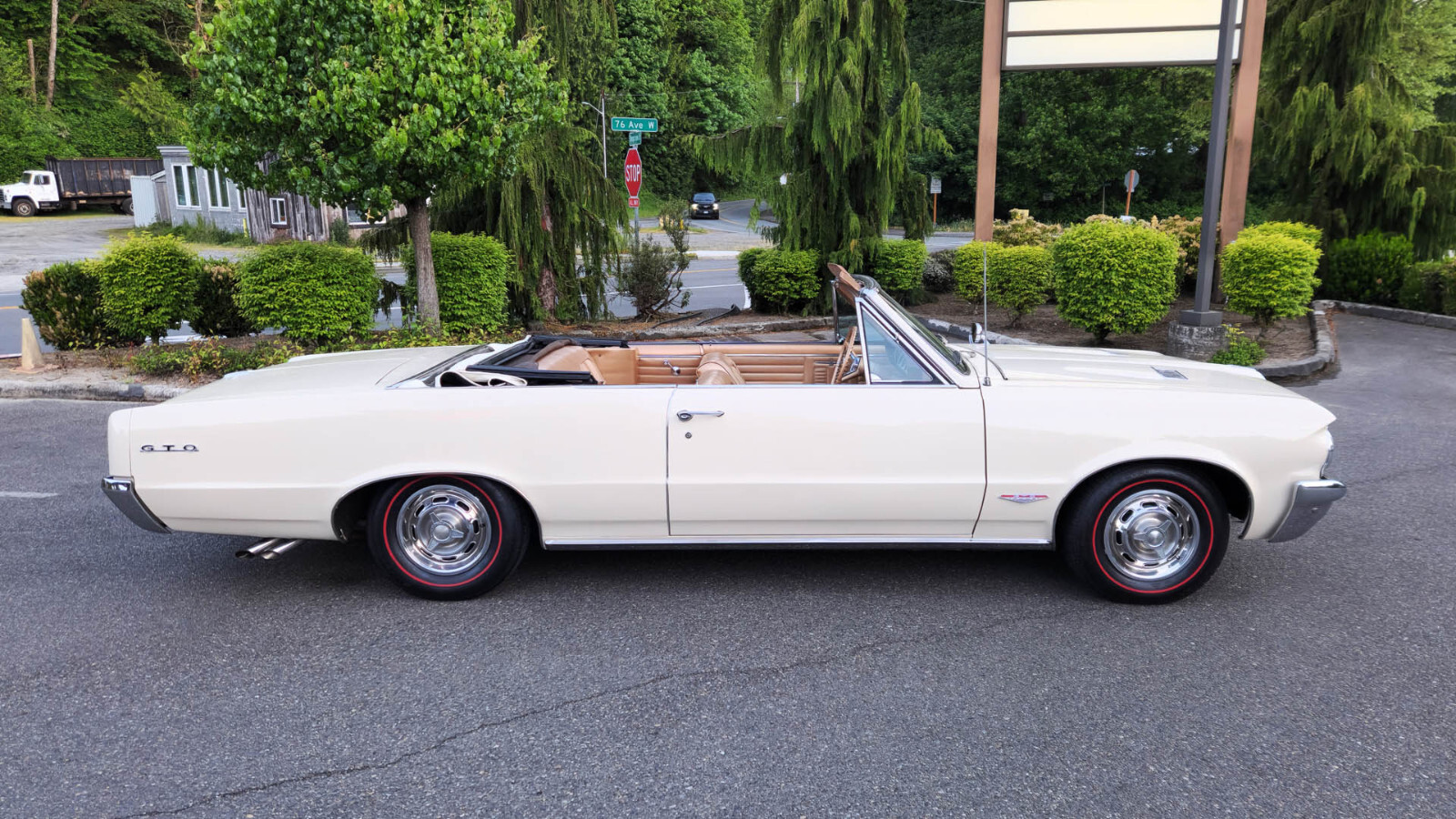 Pontiac-GTO-1964-Convertible-8