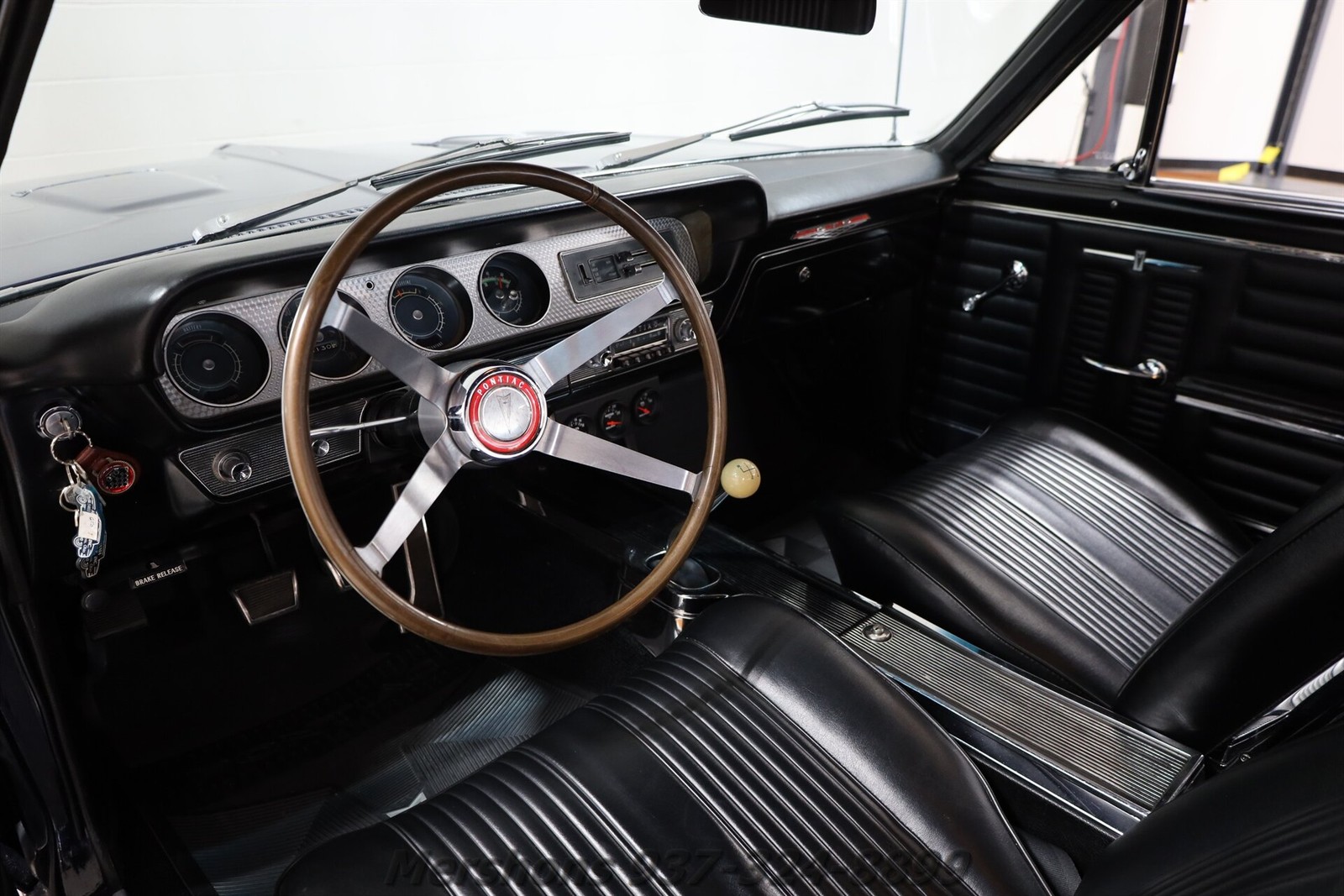 Pontiac-GTO-1964-Coupe-1
