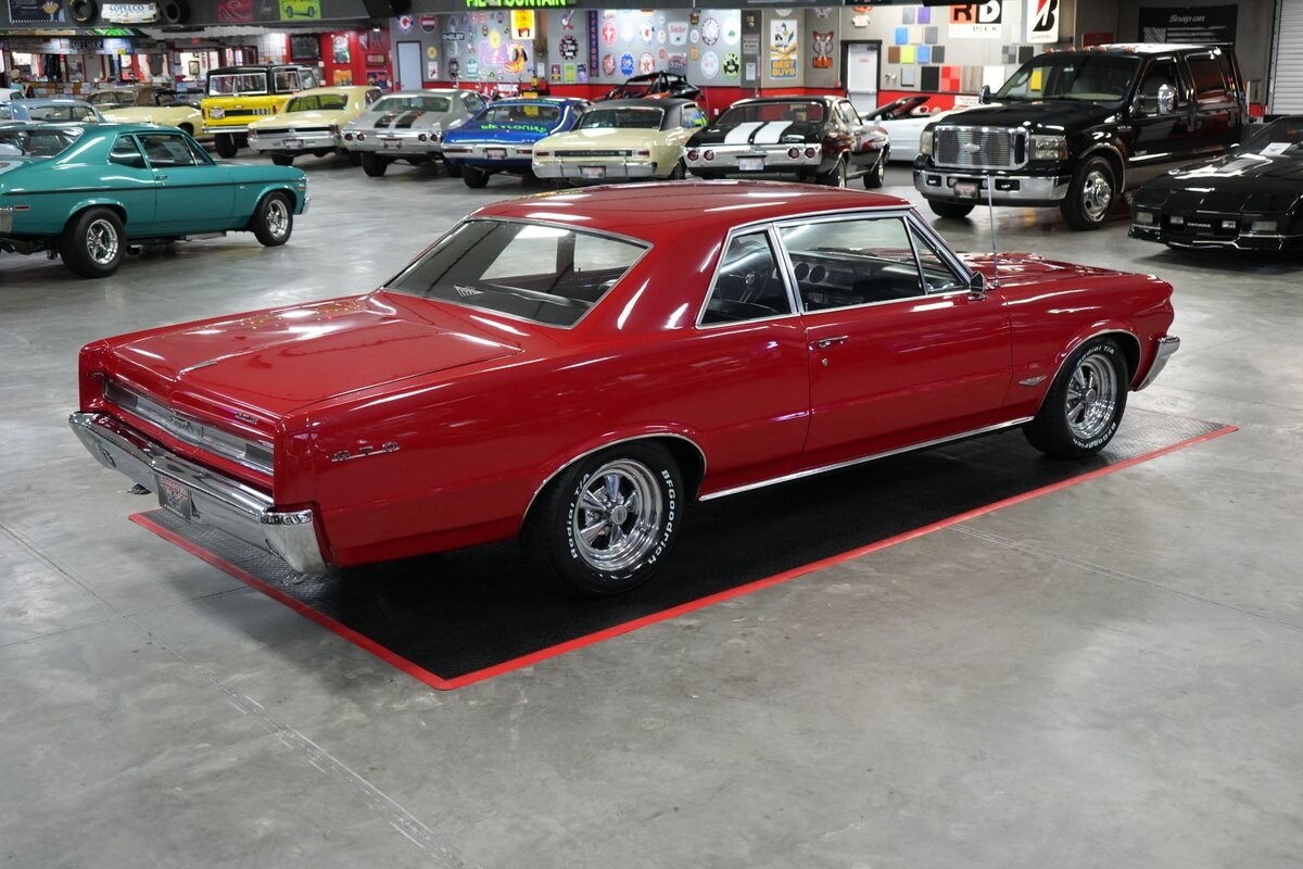 Pontiac-GTO-1964-Coupe-14