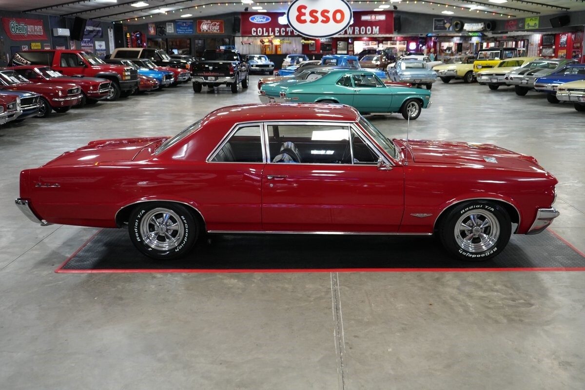 Pontiac-GTO-1964-Coupe-15