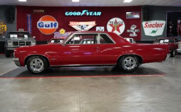 Pontiac-GTO-1964-Coupe-19