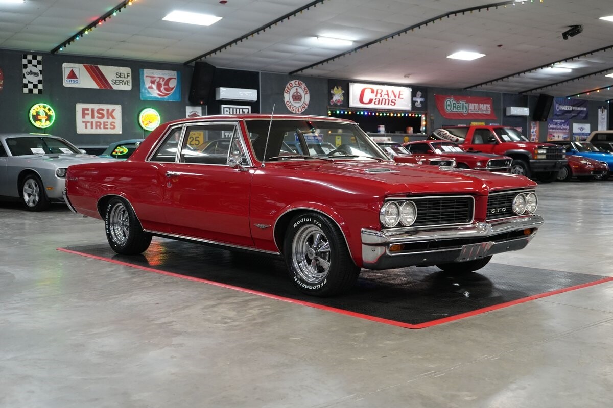 Pontiac-GTO-1964-Coupe-24