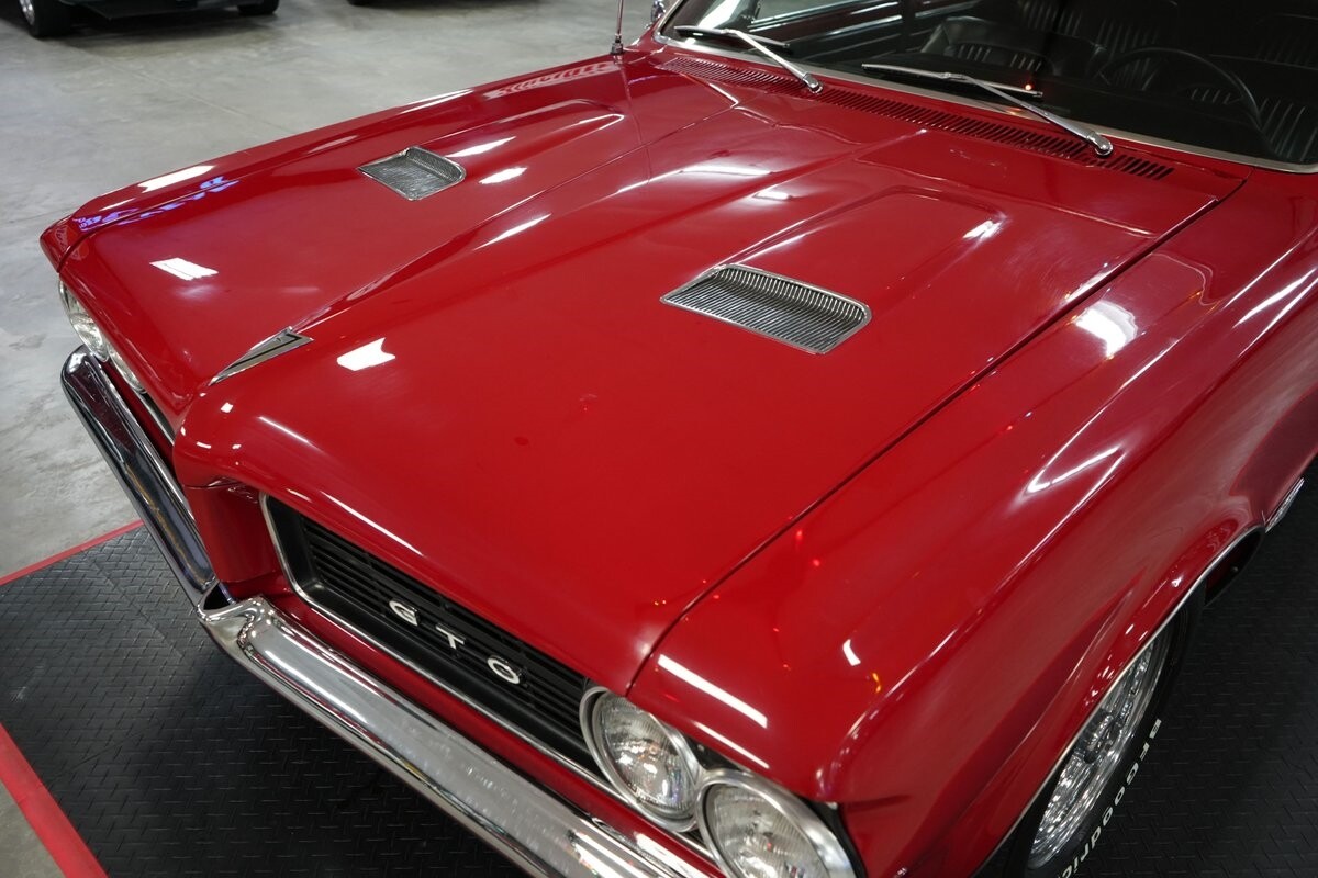Pontiac-GTO-1964-Coupe-31
