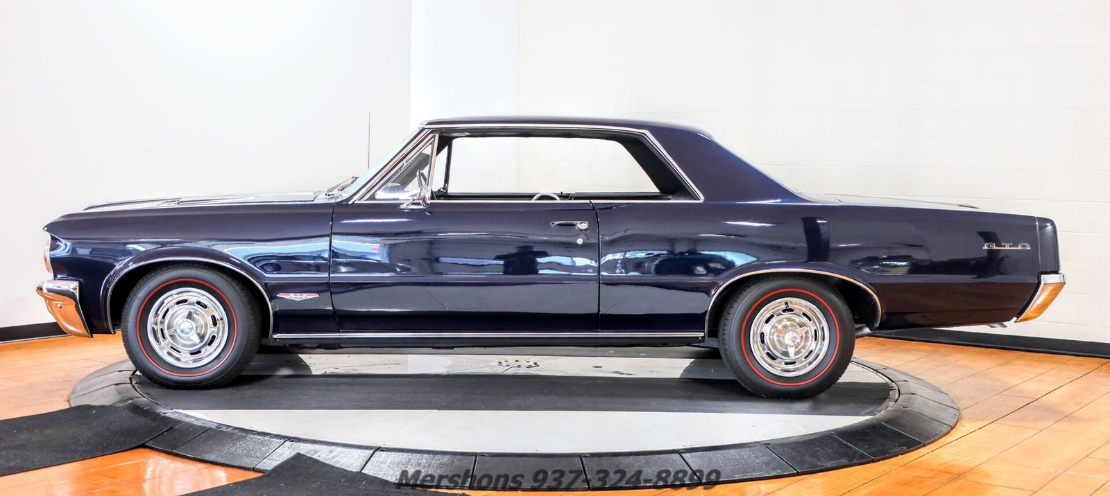 Pontiac-GTO-1964-Coupe-8