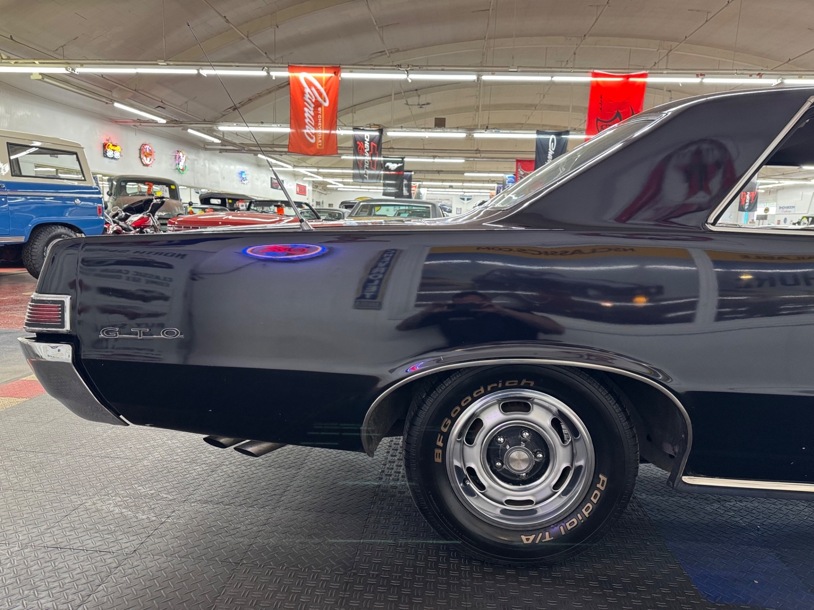 Pontiac-GTO-1965-2-Door-24