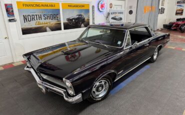 Pontiac-GTO-1965-2-Door