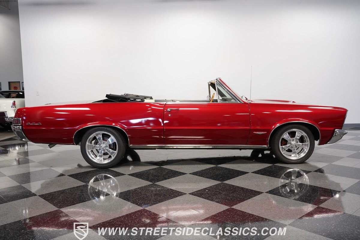 Pontiac-GTO-1965-Convertible-14