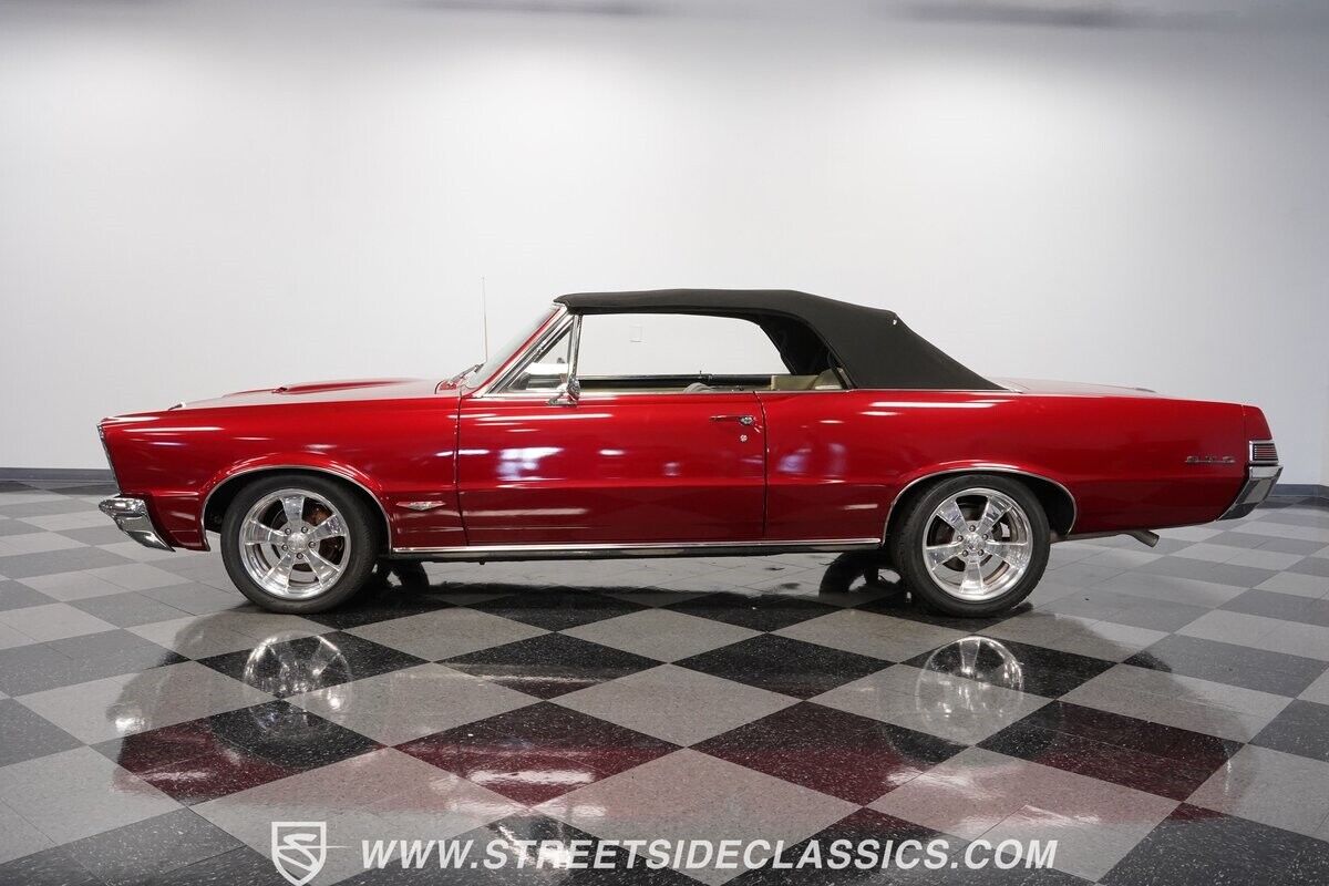 Pontiac-GTO-1965-Convertible-2