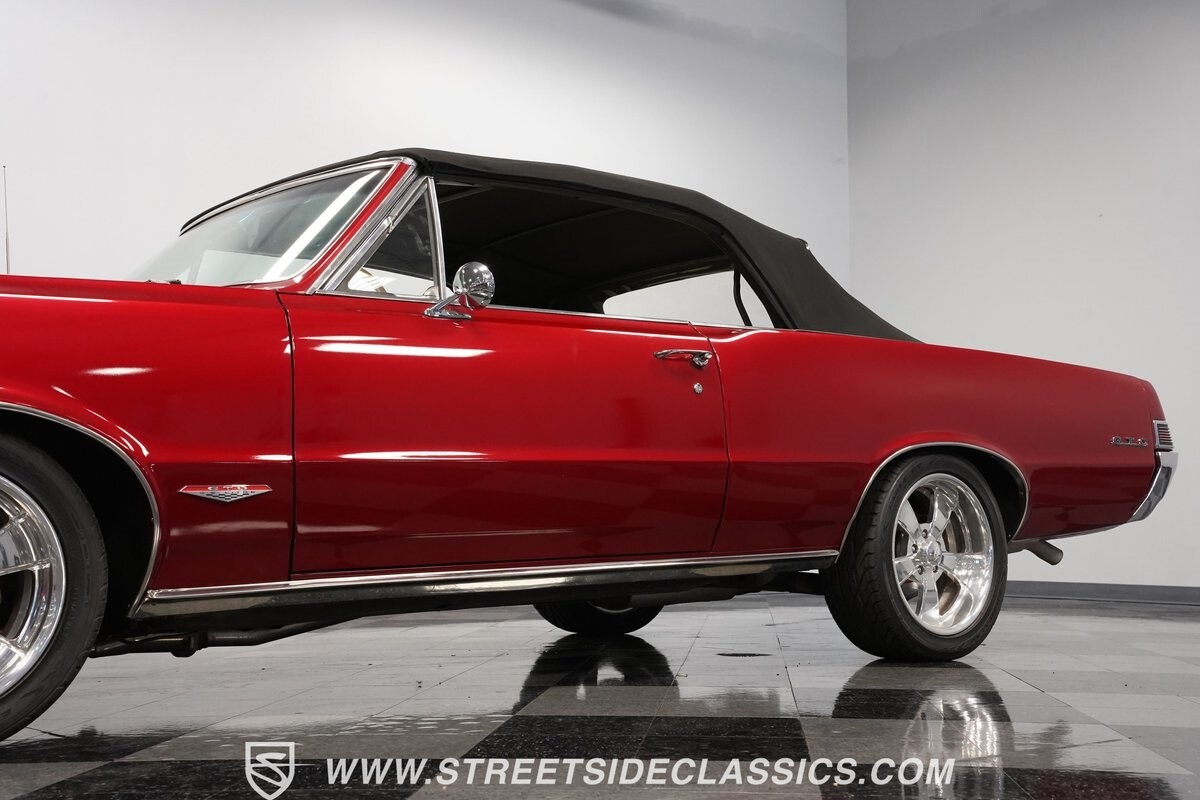 Pontiac-GTO-1965-Convertible-22