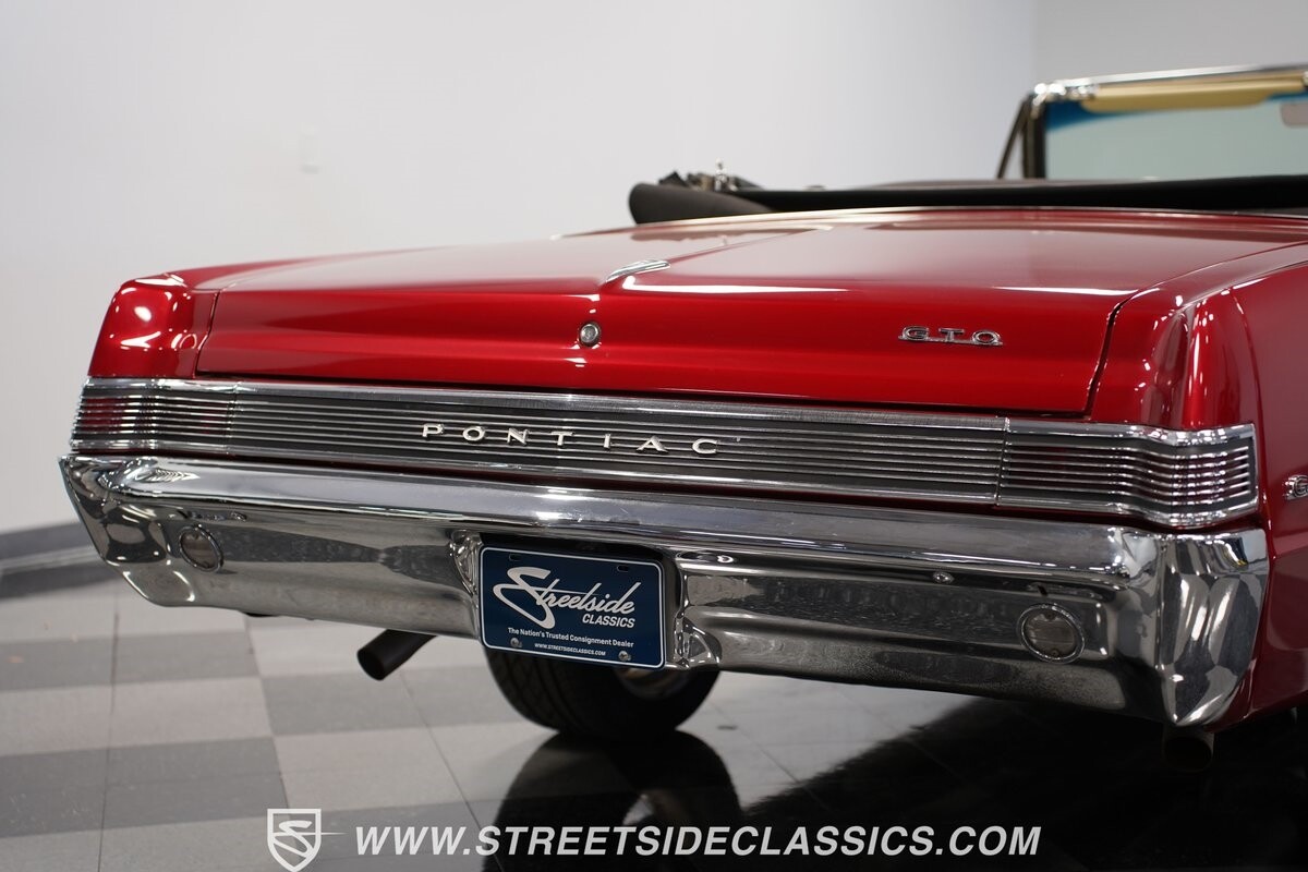 Pontiac-GTO-1965-Convertible-26